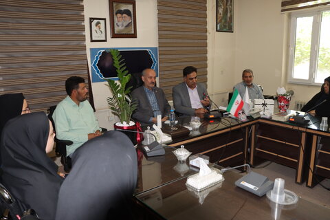 دیدار رئیس و کارکنان اداره بهزیستی شهرستان اراک با سرپرست اداره کل بهزیستی استان مرکزی