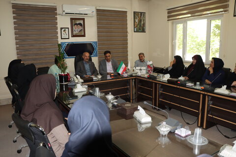 دیدار رئیس و کارکنان اداره بهزیستی شهرستان اراک با سرپرست اداره کل بهزیستی استان مرکزی