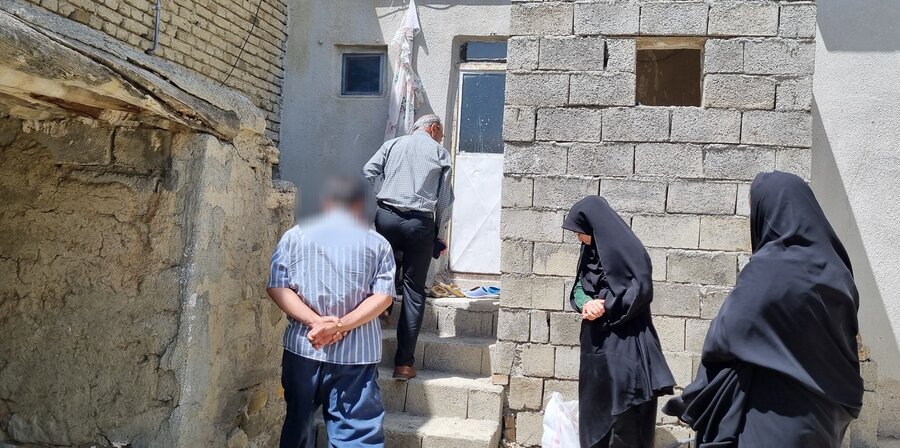 بررسی وضعیت مناسبسازی منازل معلولین توسط رئیس بهزیستی چالدران