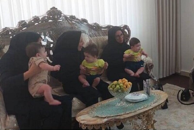 مدیرکل بهزیستی استان زنجان با خانواده های دارای فرزندان چهار و سه قلو دیدار کرد