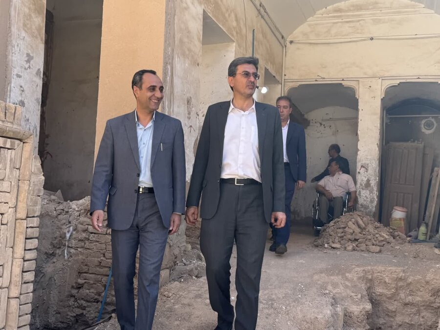 بازدید مدیرکل بهزیستی و مدیرکل میراث فرهنگی یزد از خانه جامعه معلولین