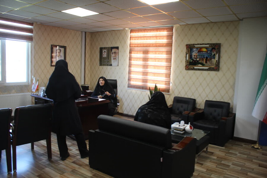 دیدار چهره‌به‌چهره مدیرکل بهزیستی البرز با جامعه هدف در راستای تکریم ارباب‌رجوع