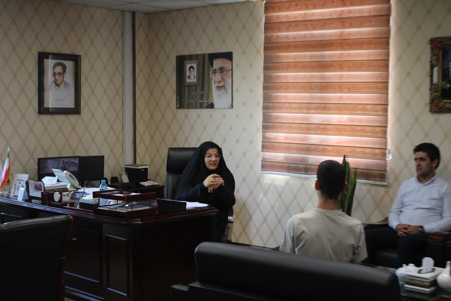 دیدار چهره‌به‌چهره مدیرکل بهزیستی البرز با جامعه هدف در راستای تکریم ارباب‌رجوع