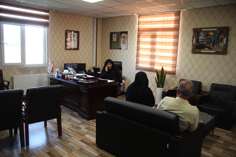 دیدار چهره‌به‌چهره مدیرکل بهزیستی البرز با جامعه هدف در راستای تکریم ارباب‌رجوع