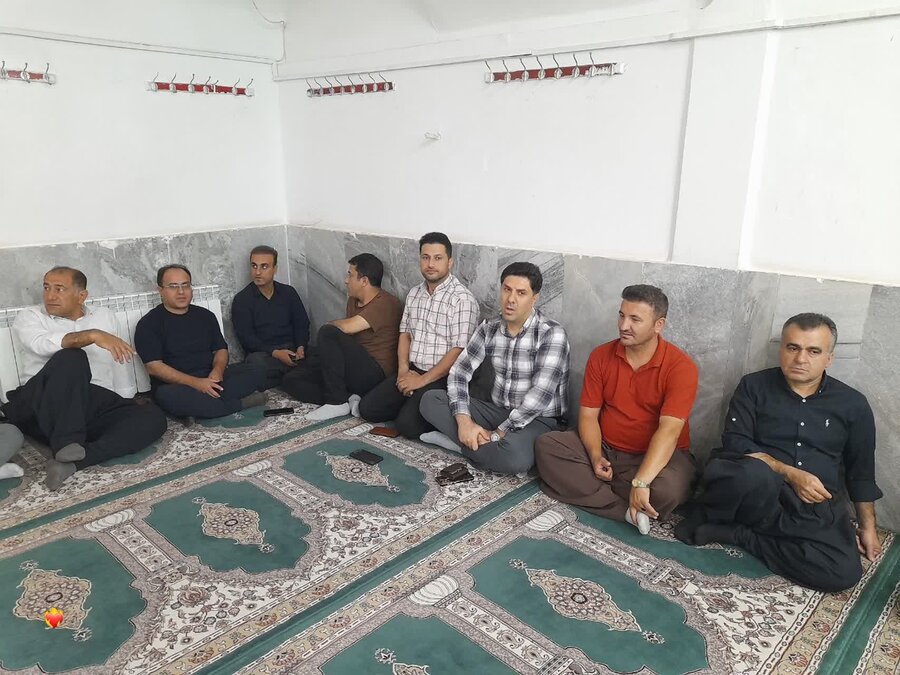 حضور پرشور کارکنان و جامعه هدف بهزیستی مریوان در مراسم سالگرد ارتحال امام (ره)