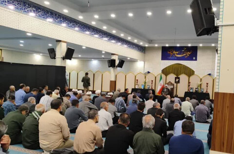 حضور رؤسا و همکاران بهزیستی شهرستان های تابعه استان البرز در مراسم رحلت امام خمینی (ره)