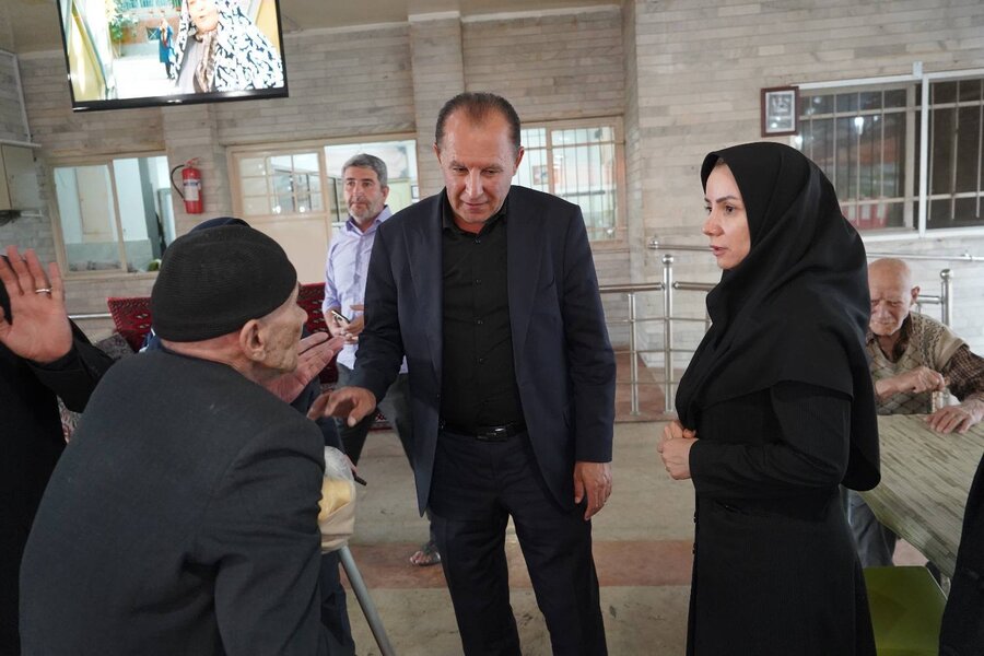 گزارش تصویری| نماینده مردم ماهنشان و ایجرود به همراه نماینده مردم زنجان و طارم در مجلس شورای اسلامی از مراکز بهزیستی بازدید کردند 