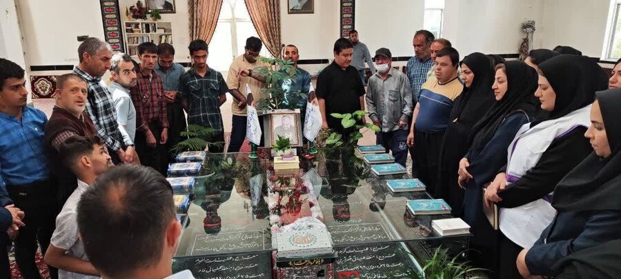 مراسم سالگرد ارتحال امام خمینی (ره) در شهدای گمنام توسط مرکز الدوز بهزیستی شاهین دژ