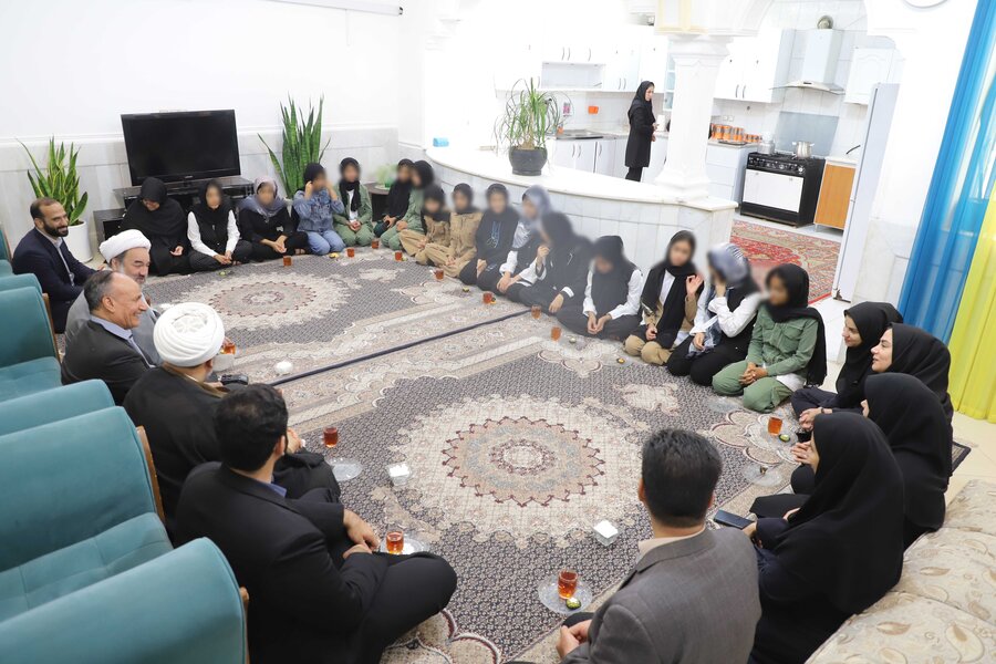 دیدار عیدانه نماینده ولی‌فقیه در سیستان و بلوچستان با کودکان تحت پوشش بهزیستی