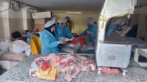 اهداء ۱۶ راس گوسفند قربانی به مرکز رعد تحت نظارت اداره بهزیستی شهرستان طالقان