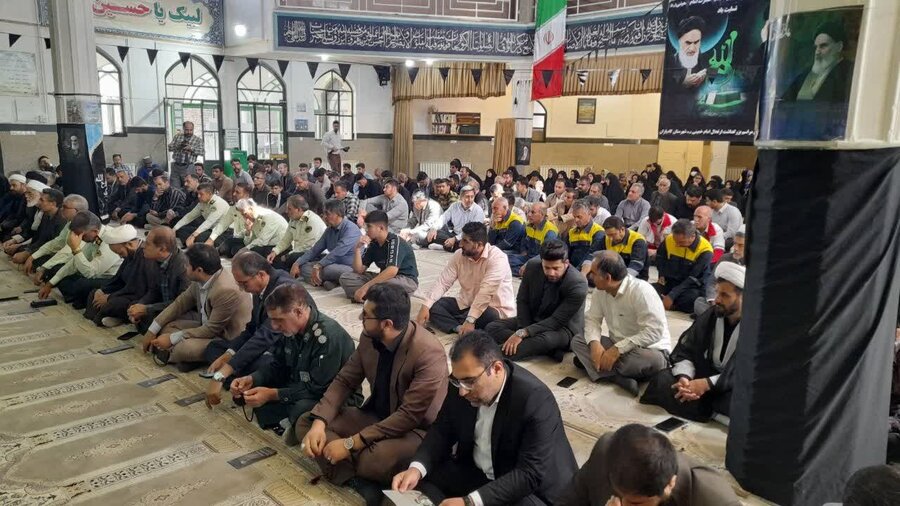 کامیاران | پرسنل بهزیستی در مراسم سالگرد ارتحال امام (ره) و ۱۵ خرداد حضور یافتند