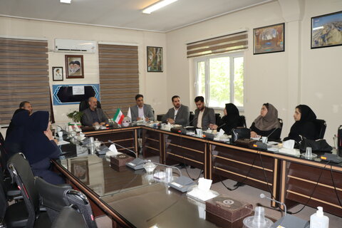 جلسه بررسی و ارزیابی وضعیت مرکز حمایتی آموزشی کودک و خانواده نسل سبز