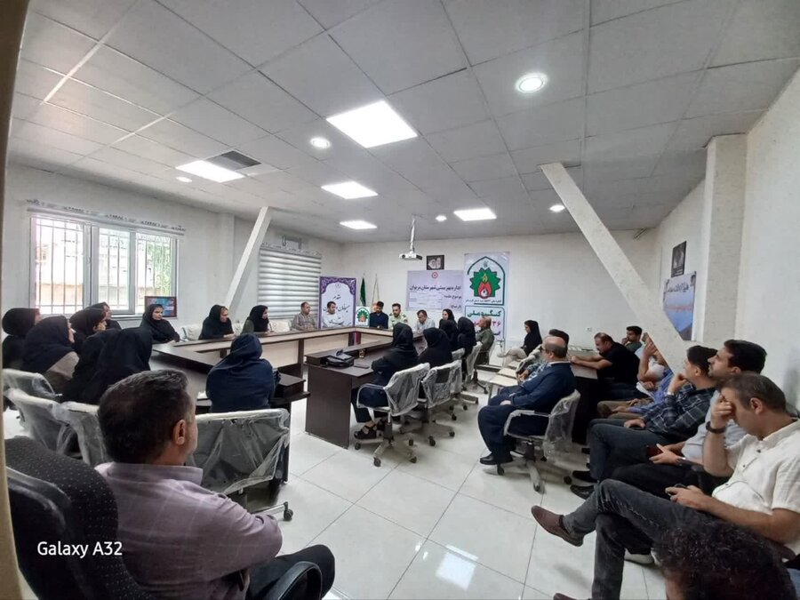 کارگاه آموزشی پیشگیری از آسیبهای فضای مجازی در بهزیستی مریوان برگزار شد