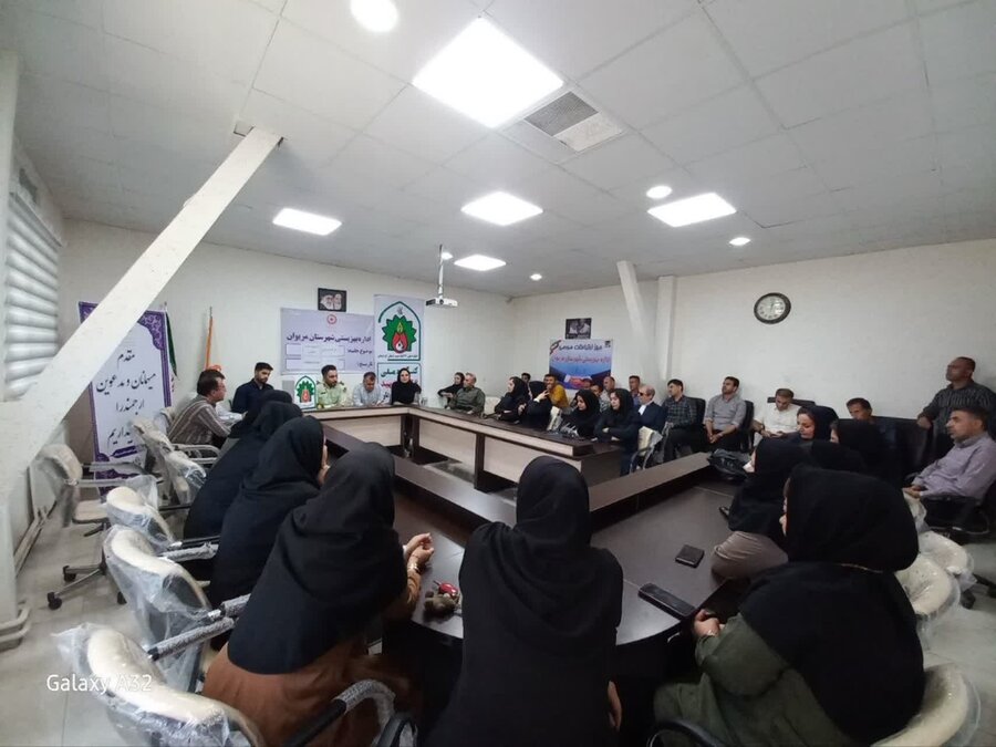 کارگاه آموزشی پیشگیری از آسیبهای فضای مجازی در بهزیستی مریوان برگزار شد