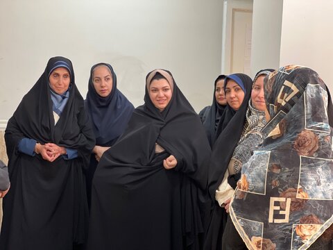 بازدید مدیر کل امور بانوان و خانواده استانداری فارس از خانه سلامت و تلاش بهزیستی فارس