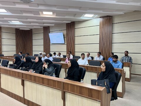 نشست مدیرکل و معاون مشارکت های مردمی بهزیستی فارس با موسسات خیریه تحت نظارت برگزار شد