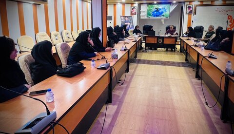 برگزاری دوره تخصصی «عزت‌مندی در کودکان و نوجوانان» برای پرسنل خانه‌های کودک و نوجوان استان بوشهر