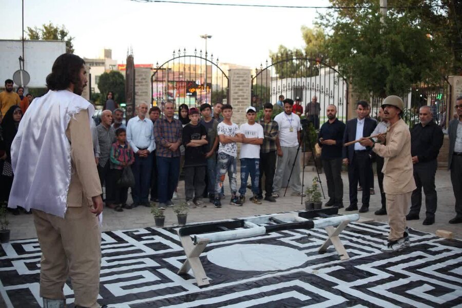 ورامین | آیین افتتاحیه همایش تئاتر خیابانی شهرستان