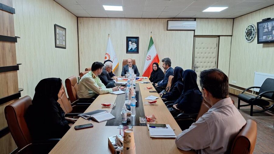 برگزاری نشست تخصصی هماهنگی بین خطوط فوریتی استان با هدف بررسی و رفع چالش ها 