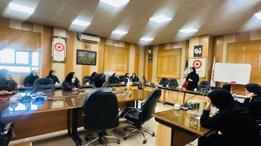 کارگاه تخصصی «غنیسازی رابطه زوجی» ویژه کارشناسان بهزیستی استان اصفهان برگزار شد