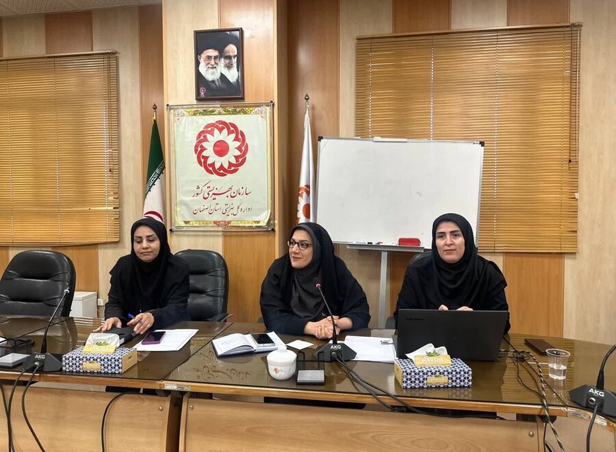 کارگاه تخصصی «غنیسازی رابطه زوجی» ویژه کارشناسان بهزیستی استان اصفهان برگزار شد