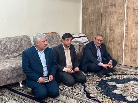 *گزارش تصویری|بازدید هوشیار مدیر کل ،معاون توانبخشی ،رییس پذیرش بهزیستی فارس ،مدیر و مسئول پذیرش بهزیستی شهرستان شیراز از منزل جامعه هدف در محلات محروم با حضور موصلی مدیرکل کمیته امداد