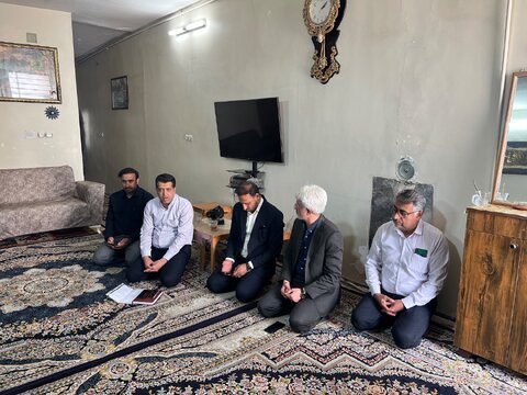 *گزارش تصویری|بازدید هوشیار مدیر کل ،معاون توانبخشی ،رییس پذیرش بهزیستی فارس ،مدیر و مسئول پذیرش بهزیستی شهرستان شیراز از منزل جامعه هدف در محلات محروم با حضور موصلی مدیرکل کمیته امداد