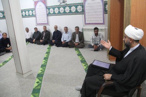 برگزاری جشن عید غدیر در اداره کل بهزیستی ایلام