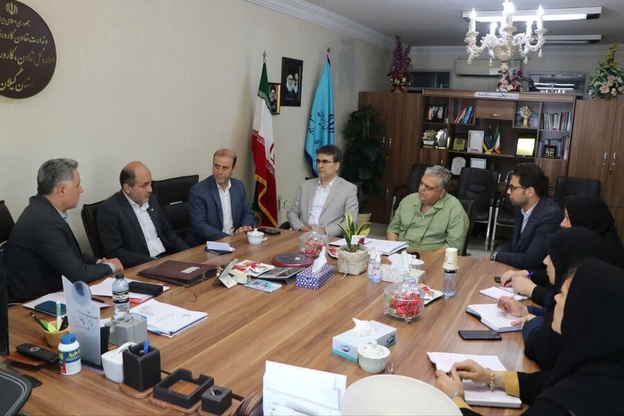 برگزاری نشست مشترک مدیرکل بهزیستی گیلان و مدیرکل تعاون، کار و رفاه اجتماعی گیلان برگزاری نشست مشترک مدیرکل بهزیستی گیلان و مدیرکل تعاون، کار و رفاه اجتماعی گیلان
