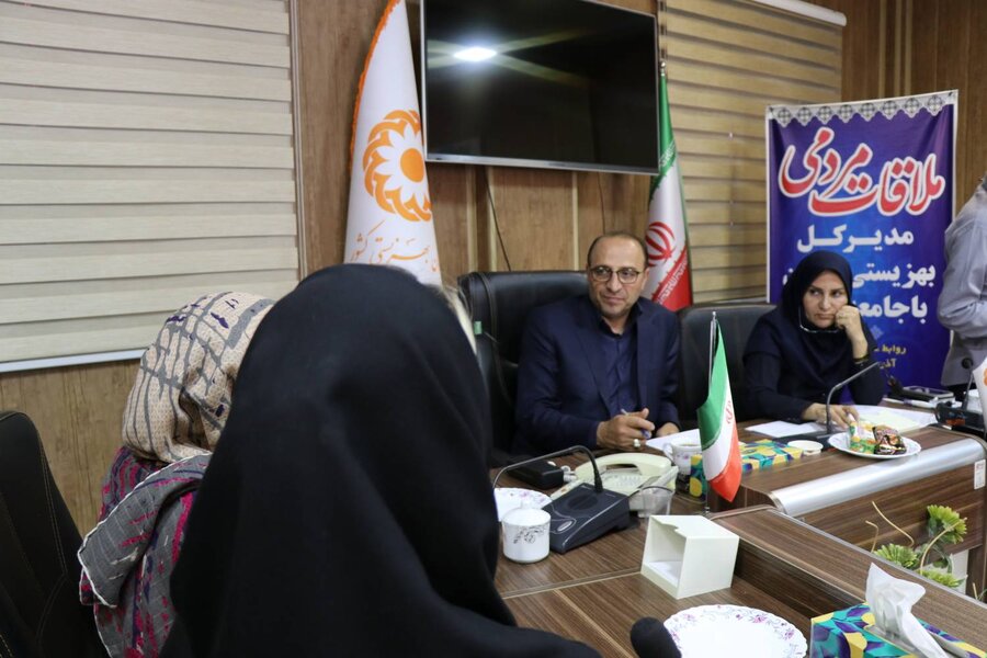 گفت‌وگوی بی‌واسطه با جامعه هدف در چهارشنبه های ملاقات‌ مردمی