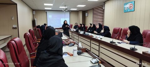 دوره آموزشی کودک آزاری با تأکید بر دستورالعمل های اورژانس اجتماعی و قانون حمایت از کودکان و نوجوانان برگزار شد