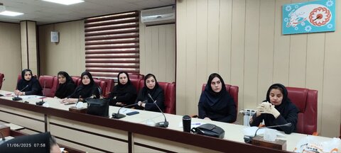 دوره آموزشی کودک آزاری با تأکید بر دستورالعمل های اورژانس اجتماعی و قانون حمایت از کودکان و نوجوانان برگزار شد