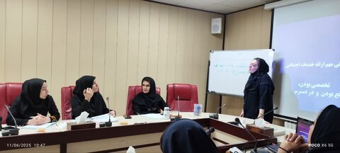 دوره آموزشی کودک آزاری با تأکید بر دستورالعمل های اورژانس اجتماعی و قانون حمایت از کودکان و نوجوانان برگزار شد
