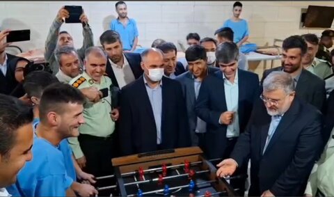 همدلی پشت میز فوتبال‌دستی؛ حضور متفاوت استاندار در مرکز اخوان