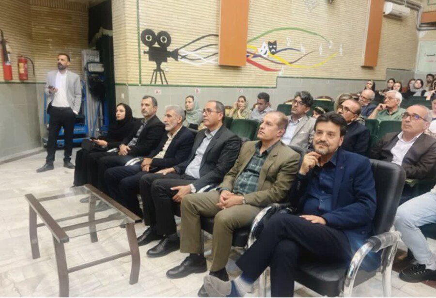 کامیاران | حضور گروه همیار زنان سرپرست خانوار در جشنواره ادبی شوناس