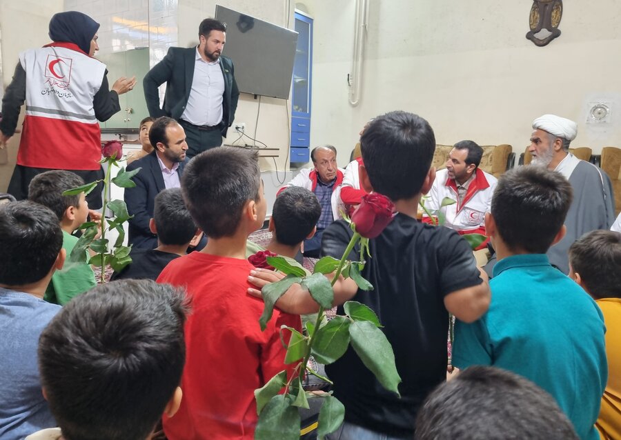 هلال احمر ـ بهزیستی