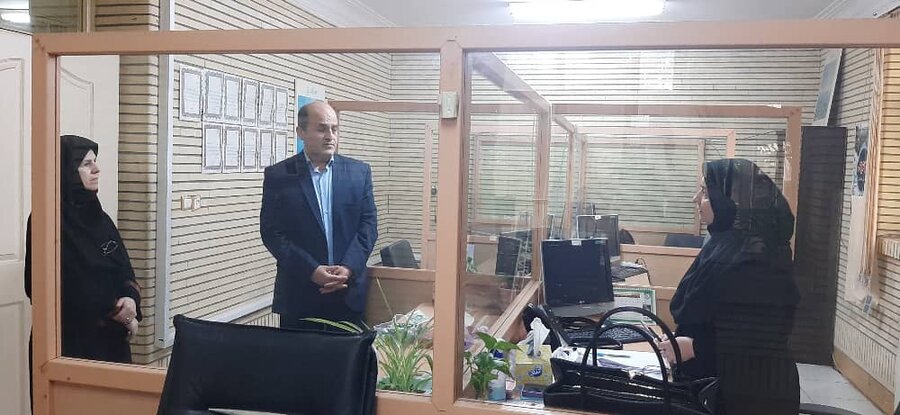 حضور مدیرکل بهزیستی گیلان در مرکز اورژانس اجتماعی و ۱۲۳ رشت