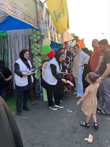 توزیع غذای گرم بین مددجویان جامعه هدف بهزیستی شهرستان ساوجبلاغ