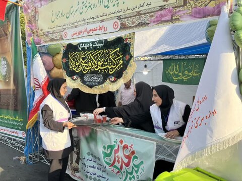 توزیع غذای گرم بین مددجویان جامعه هدف بهزیستی شهرستان ساوجبلاغ