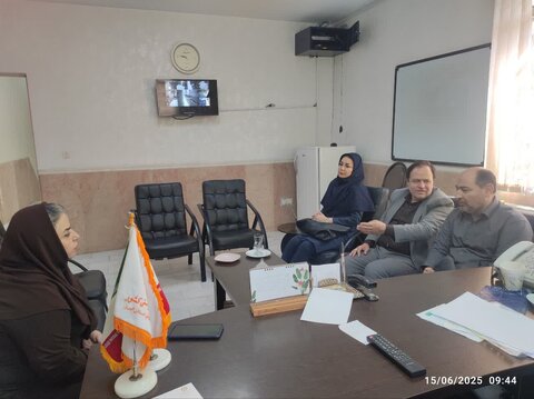 مدیر بهزیستی کرج با هدف حمایت روانی فرزندان از مراکز شبه‌خانواده دولتی بازدید کرد