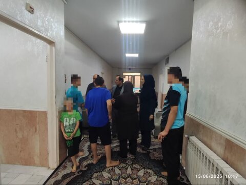 مدیر بهزیستی کرج با هدف حمایت روانی فرزندان از مراکز شبه‌خانواده دولتی بازدید کرد