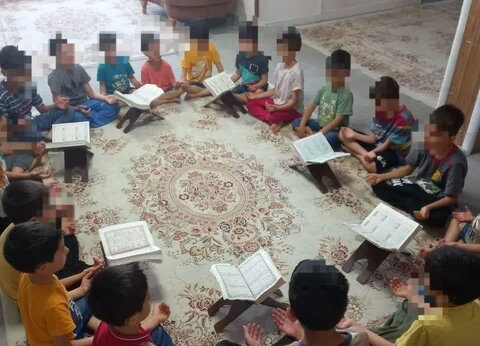 برگزاری مراسم دعا و قرائت سوره نصر به مناسبت عید غدیر خم در مراکز شبه خانواده بهزیستی