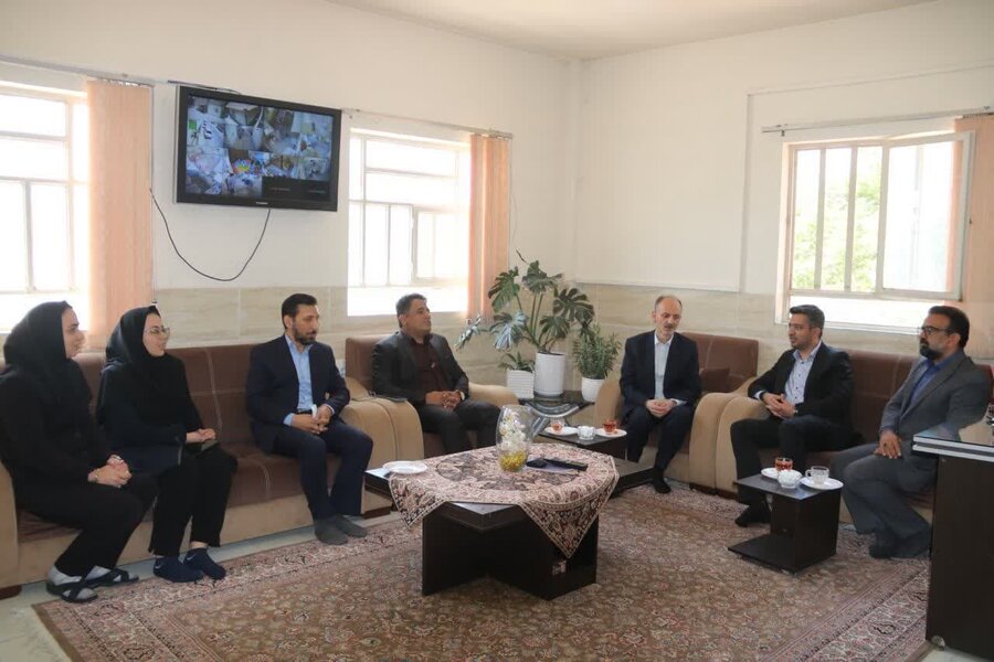 بازدید شیرخوارگاه