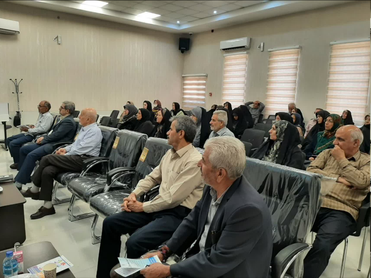 از  برگزاری جلسات کمیته های تخصصی سالمندان تا برگزاری کارگاه آموزشی ویژه بازنشستگان همدانی