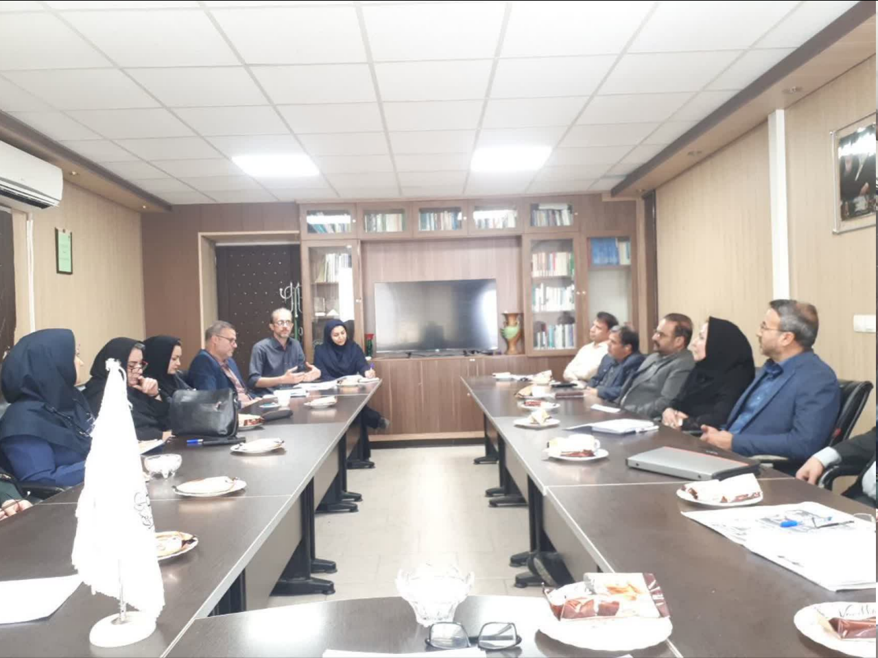 از  برگزاری جلسات کمیته های تخصصی سالمندان تا برگزاری کارگاه آموزشی ویژه بازنشستگان همدانی