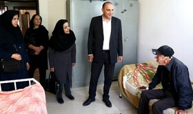 حضور مؤثر مدیرکل بهزیستی در کنار سالمندان در روزهای خاص