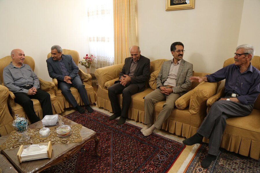 دیدار مدیرکل بهزیستی استان کردستان با بازنشستگان