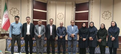 آذر-شرقی.