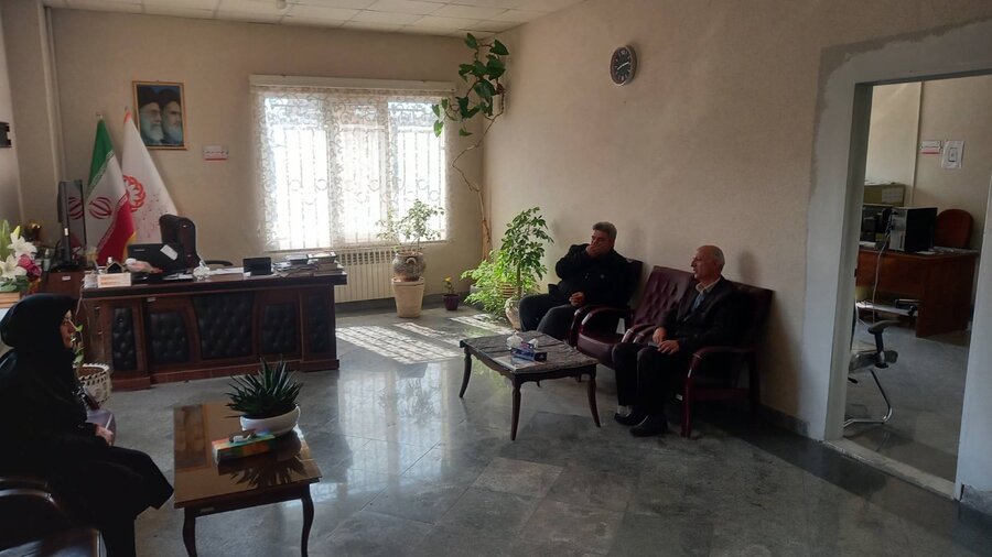 فیروزکوه  | دبیر ستاد اقامه نمازسازمان بهزیستی استان با رئیس اداره بهزیستی شهرستان دیدار و گفتگو کرد
