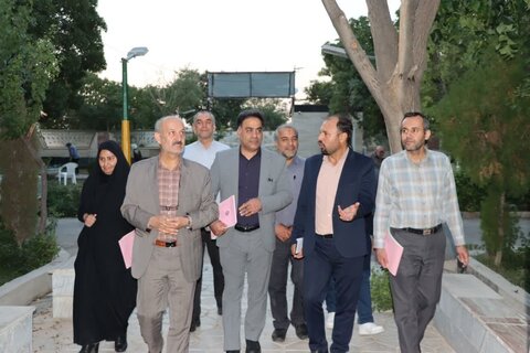 بازدید مسئولان بهزیستی استان مرکزی از مرکز توانبخشی و نگهداری سالمندان ابراهیم‌آباد
